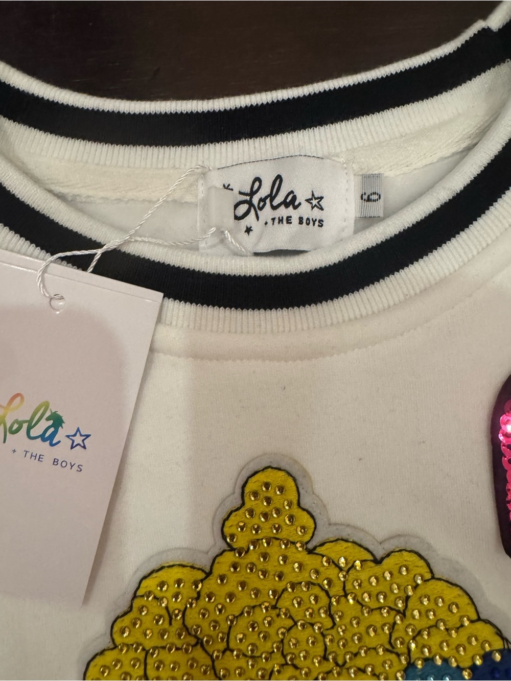 NWT Lola + The Boys Sweatshirt with Rainbow Sequin Popcorn Patch Size 6 - Picture 3 of 4
